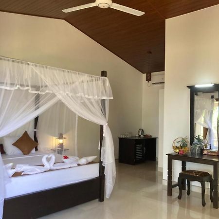 The View Hotel Сигирия Екстериор снимка